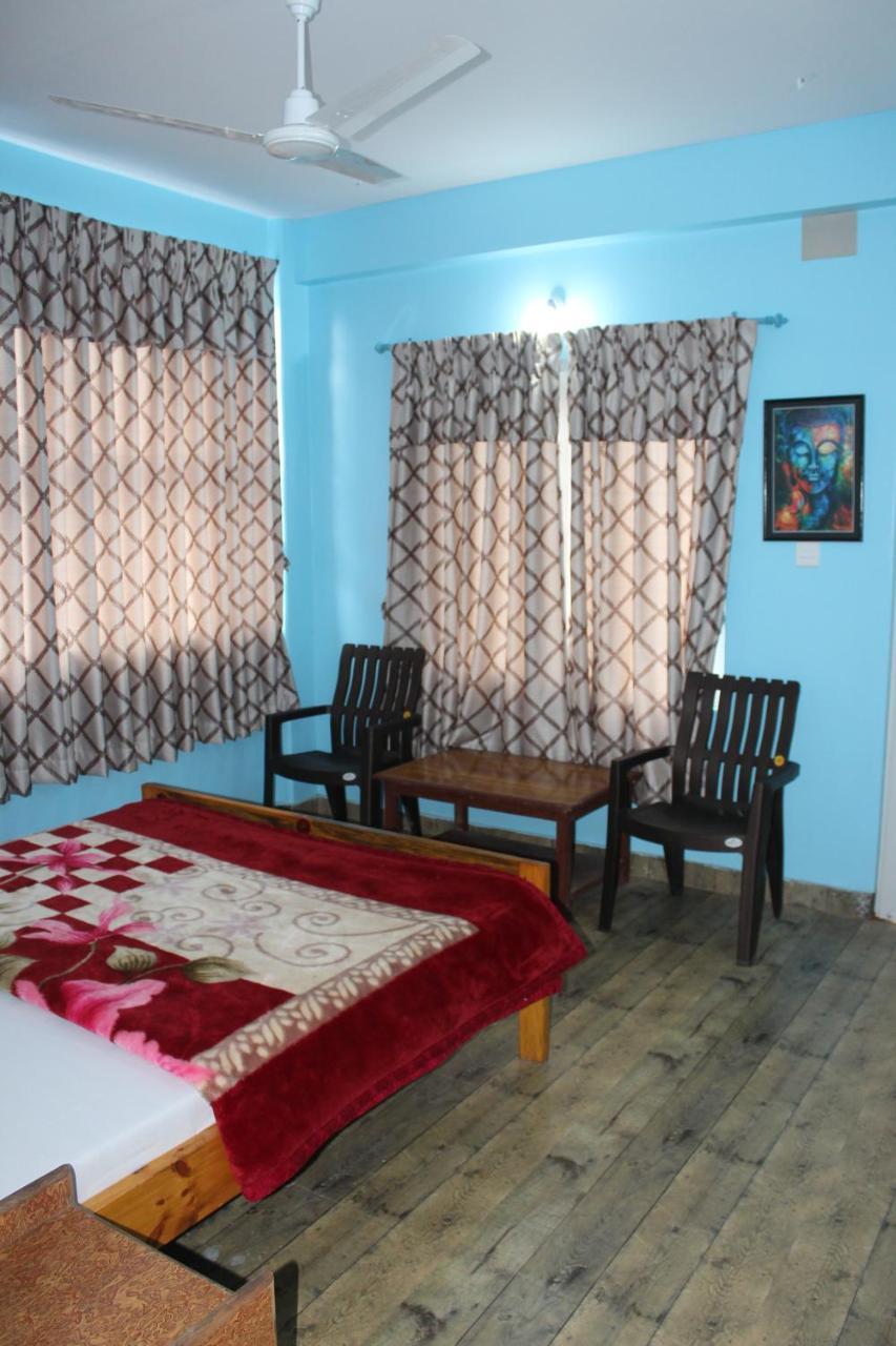 Bickey'S Homestay Pokhara Eksteriør billede